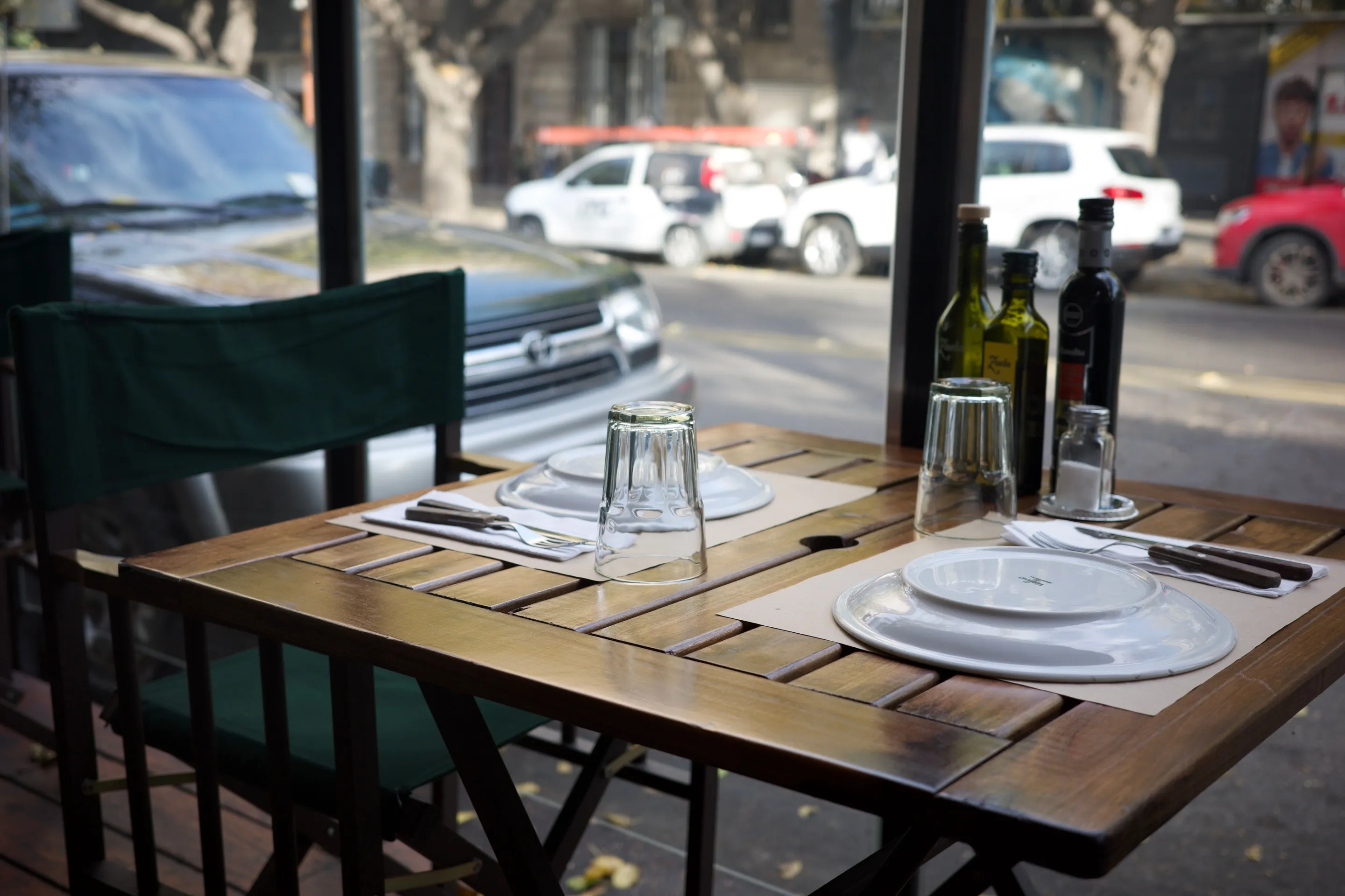 A table set for a meal at a Mendoza restaurant.