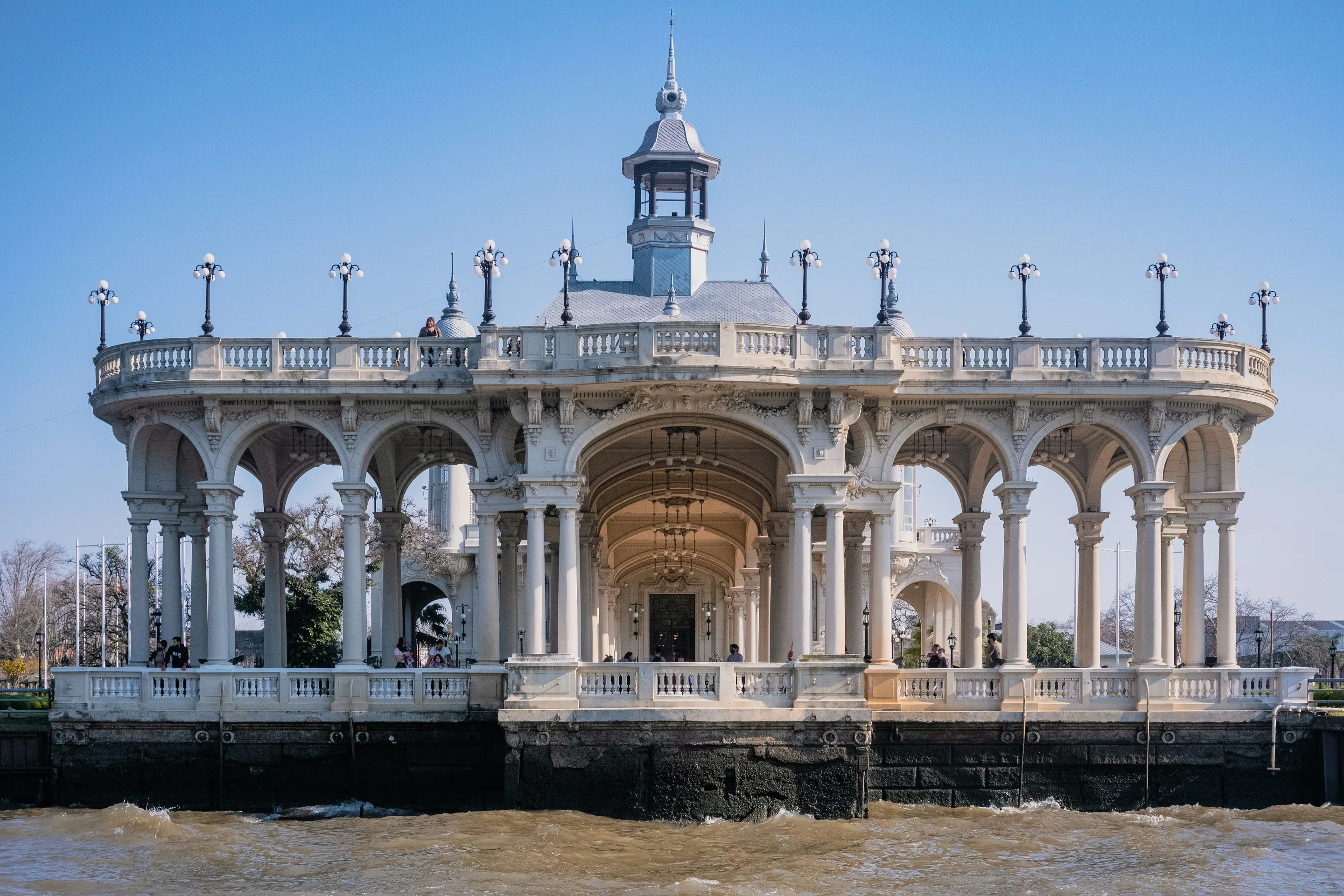 The ornate riverside façade of the Museo de Arte Tigre