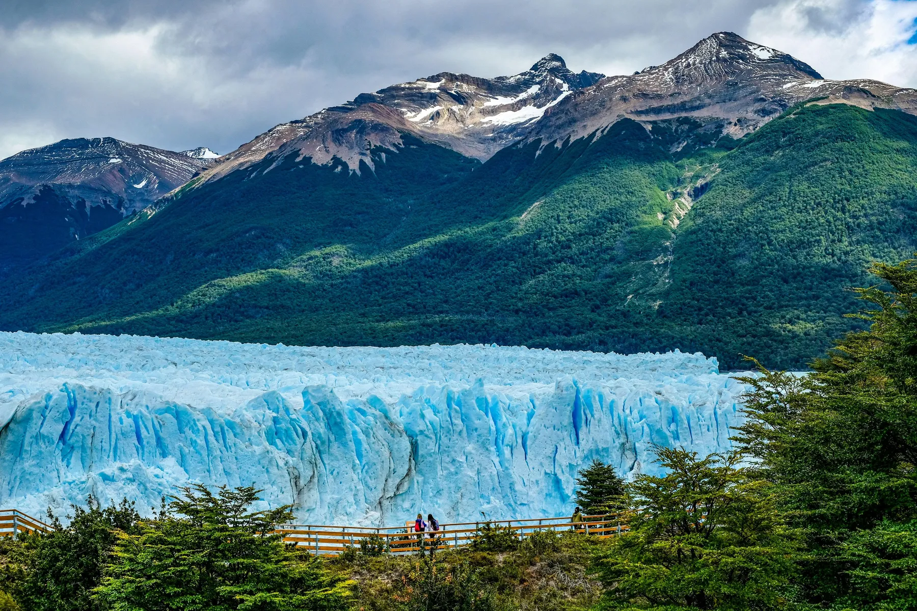 Ice cliffs at Perito Moreno Glacier