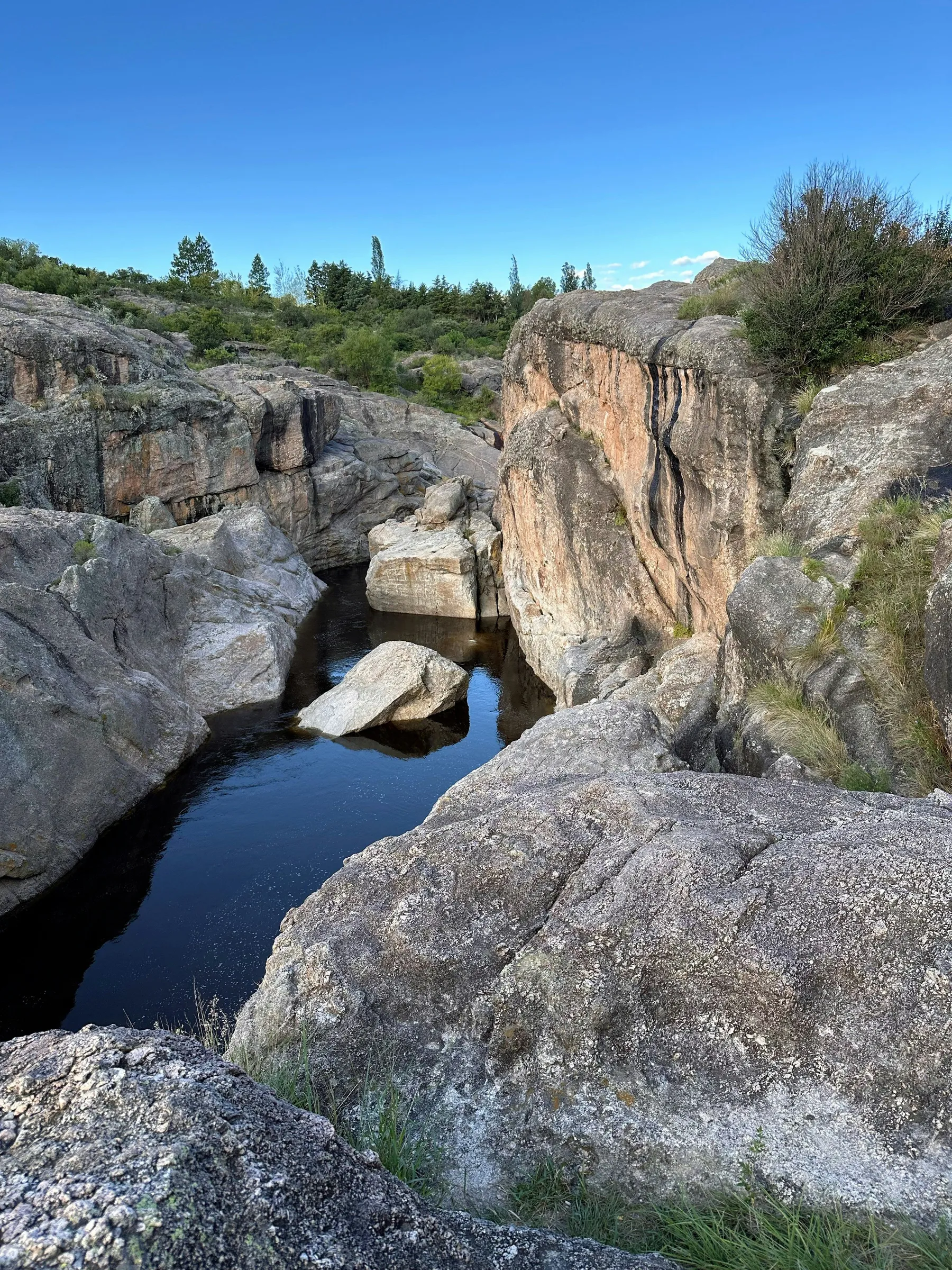 A rocky river channel at Nido del Águila in Mina Clavero